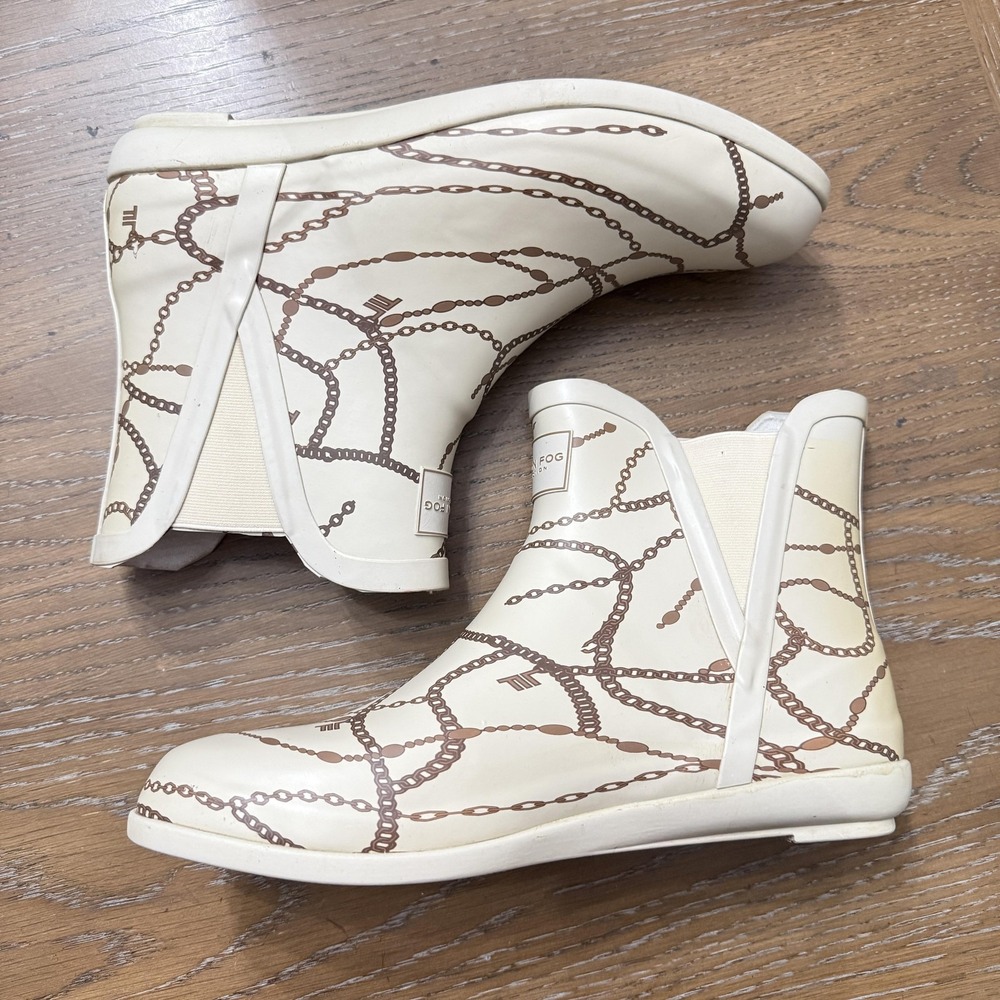 London Fog Piccadilly Rain Boots Womens Size 11 Cream Chain Print Ankle Rubber
